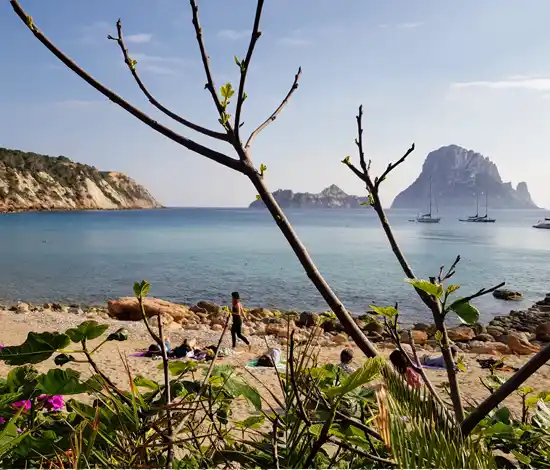 Ibiza Fuori Stagione: Guida di 5 Giorni in Inverno/Primavera